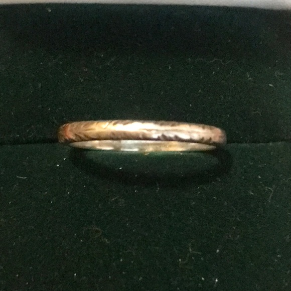 Vintage Jewelry - Vintage Sterling Silver Ring Size 7